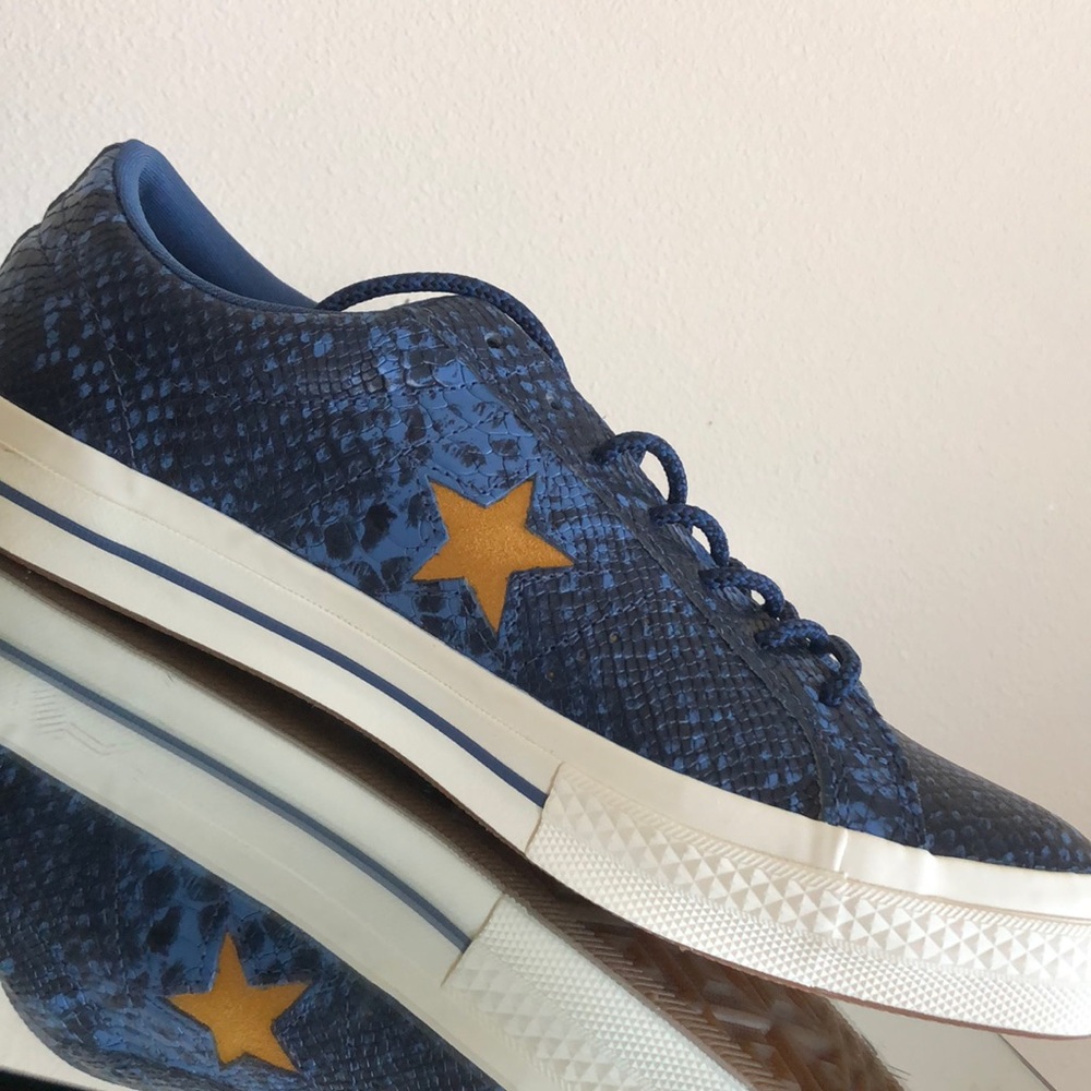 CONVERSE ONE STAR OX SNEAKERS
